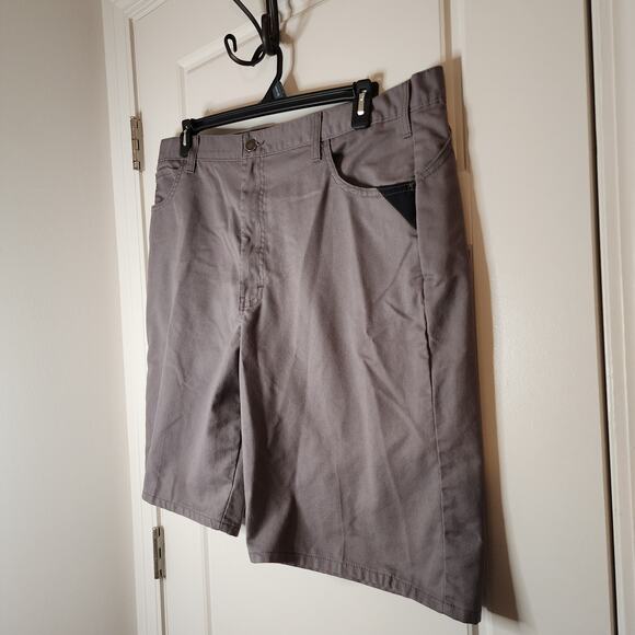 Dickies Shorts Mens 42 Gray Work Outdoors Zipper Snap Closure and Pockets - Picture 4 of 8